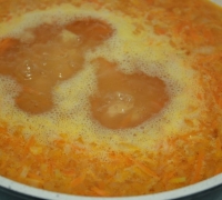 Солнечный куриный суп с плавленым сыром(Шаг №3)
